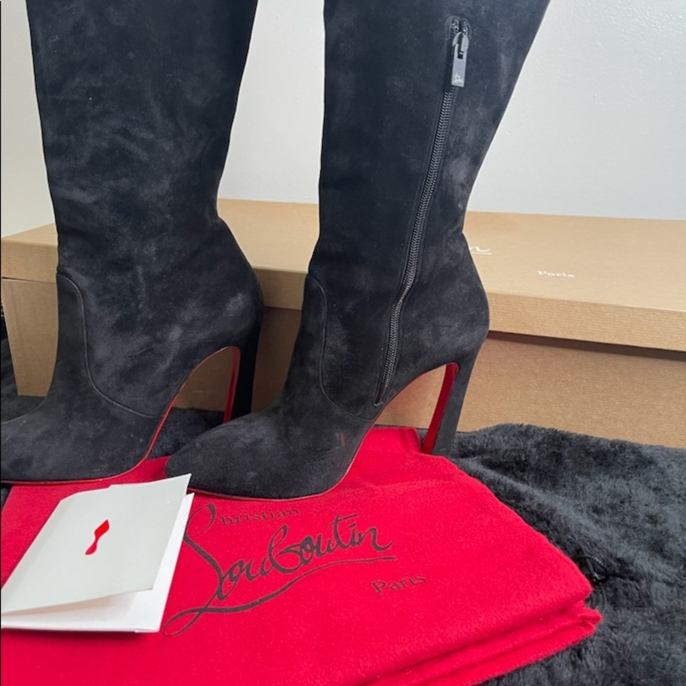 The long and sleek Eleonor Botta boot